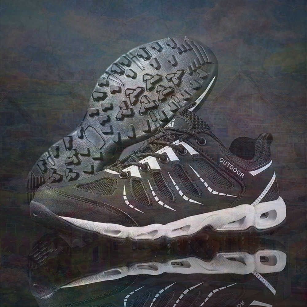 Sumer Round Tip Silver Sneaker - Home Office For Two 评论和价格